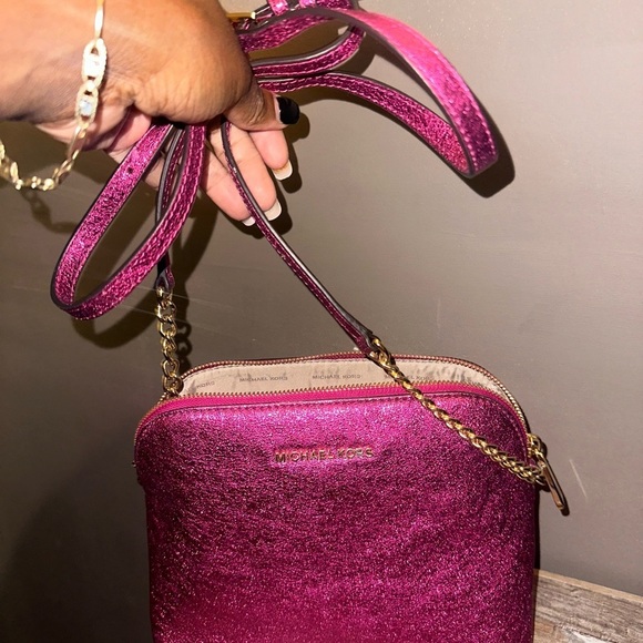 New Micheal kors cross body - Picture 3 of 3